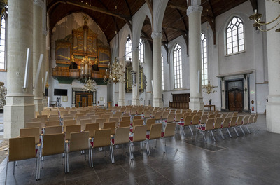 Grote- of Sintjanskerk Schiedam 2  binnen - Jan van der Ploeg